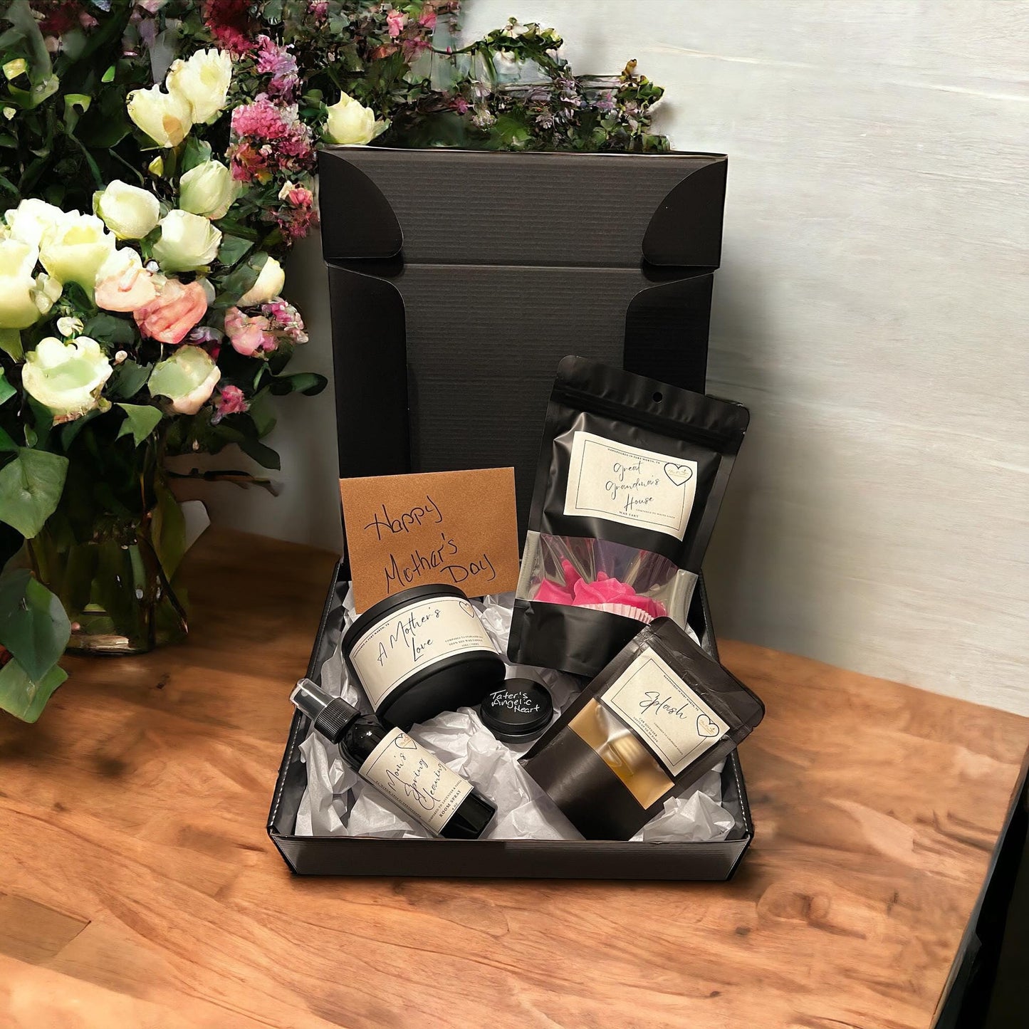 The perfect Gift Box for candle enthusiasts