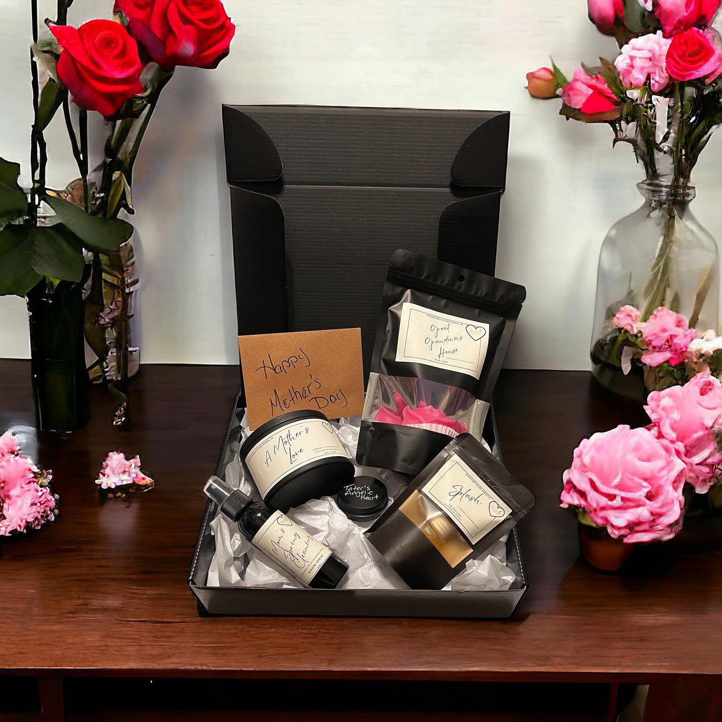 The perfect Gift Box for candle enthusiasts