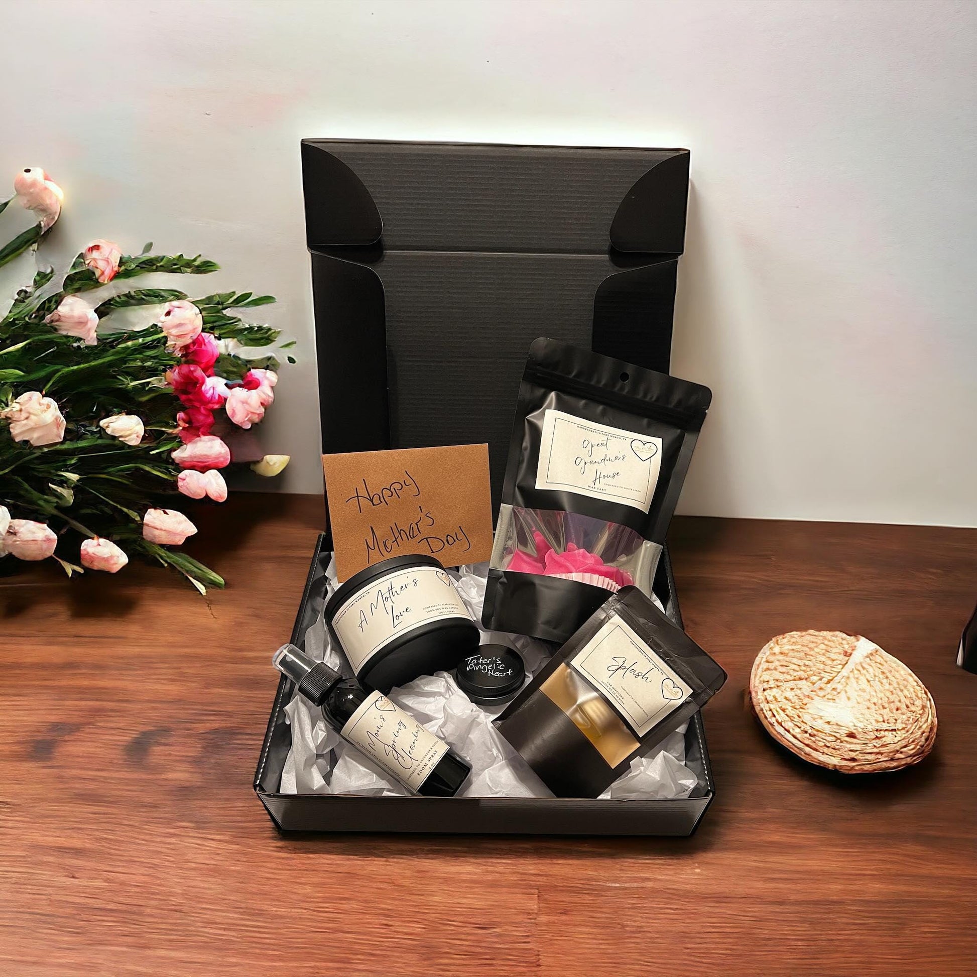 The perfect Gift Box for candle enthusiasts